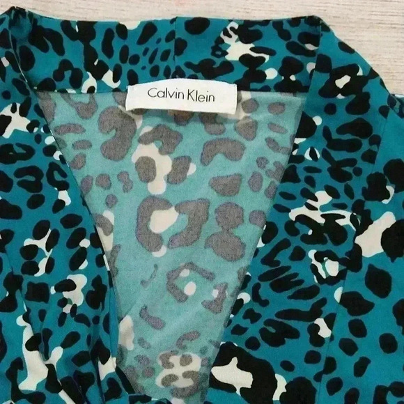 Calvin Klein Animal Print Too - Picture 3 of 3